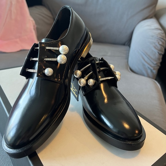 Brand new stylish Coliac loafer with pearl and crystal. - Picture 2 of 14